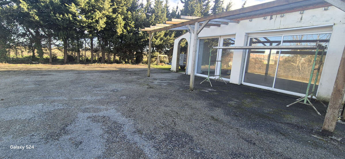 Maison à VILLENEUVE-LA-COMPTAL