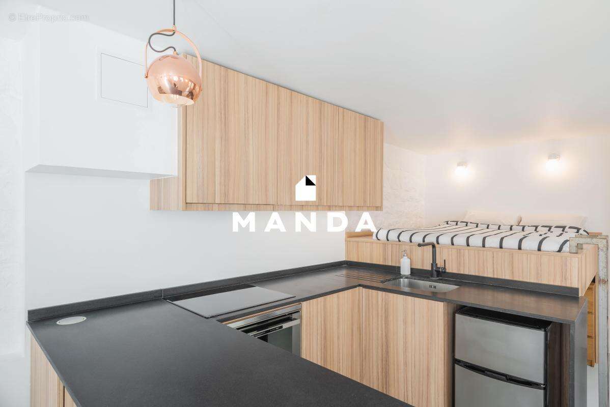 Appartement à PARIS-18E