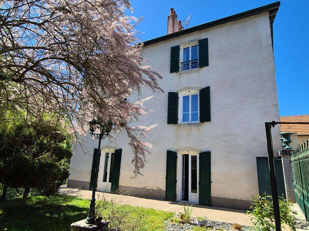 Maison à PORT-SUR-SAONE