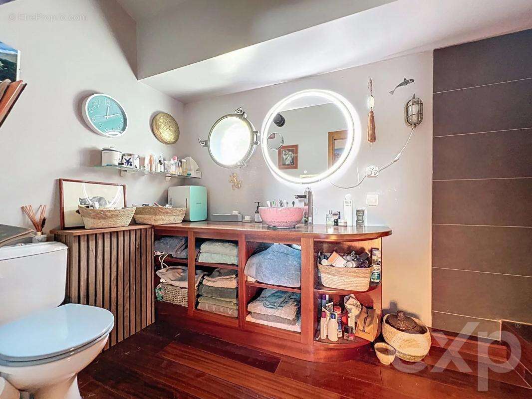 Maison à SAINT-GERMAIN-AU-MONT-D&#039;OR