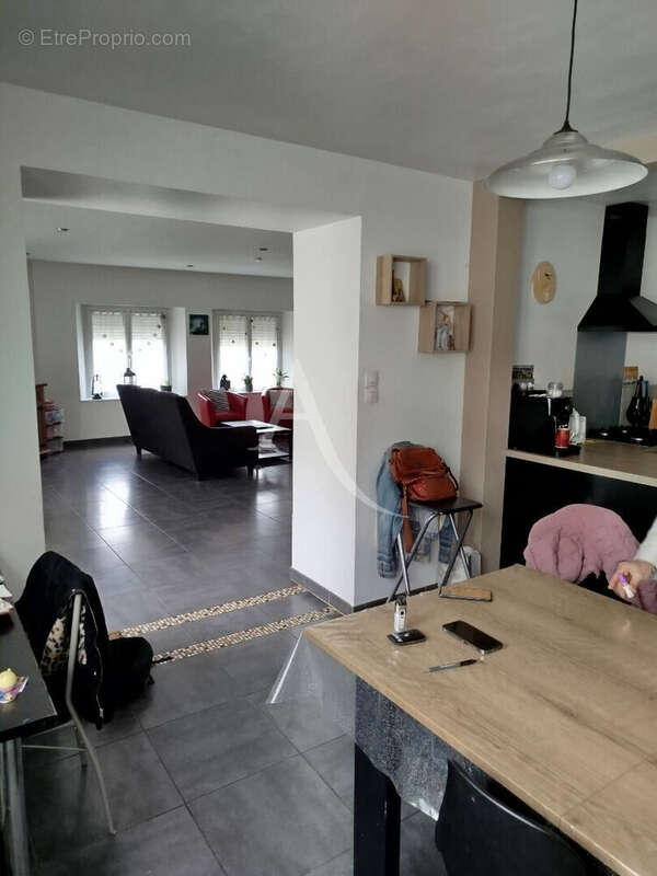 Maison à MOUTIERS-LES-MAUXFAITS