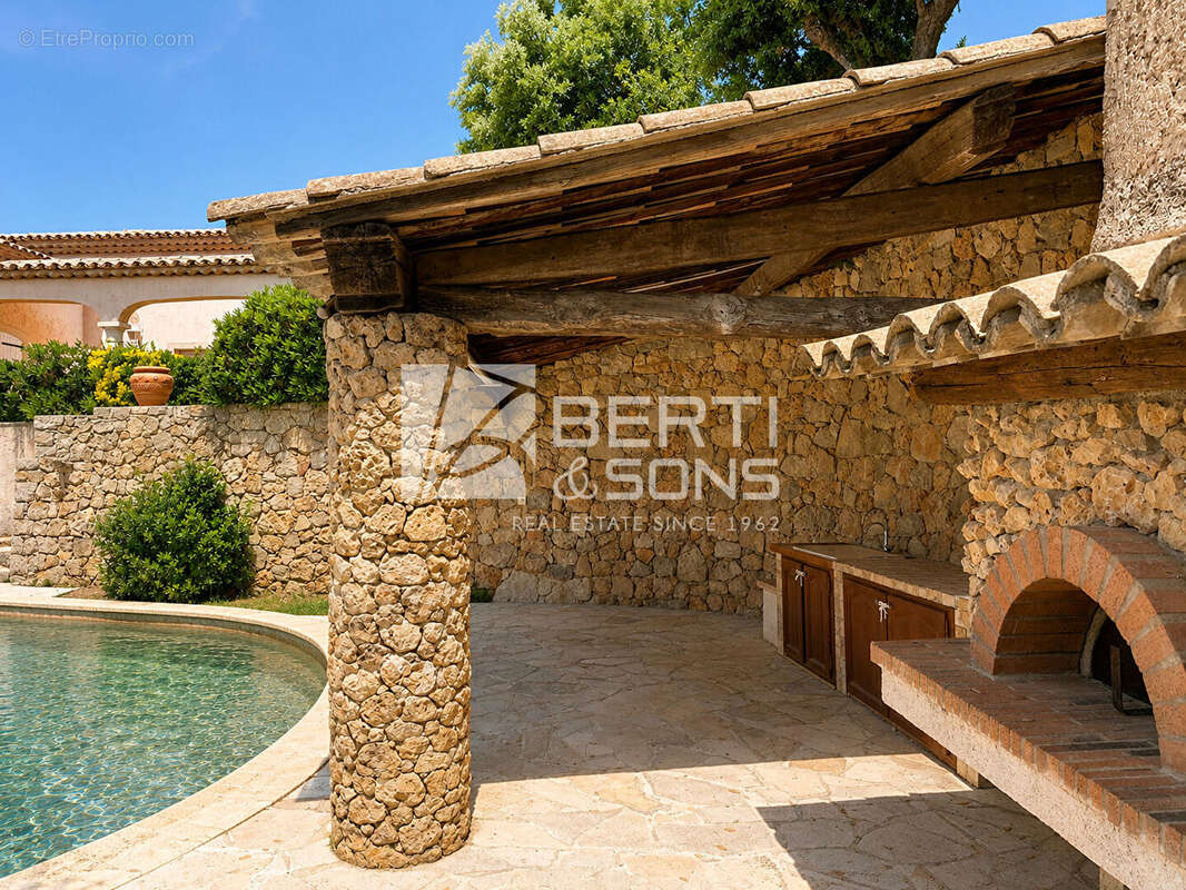 Maison à LES ADRETS-DE-L'ESTEREL