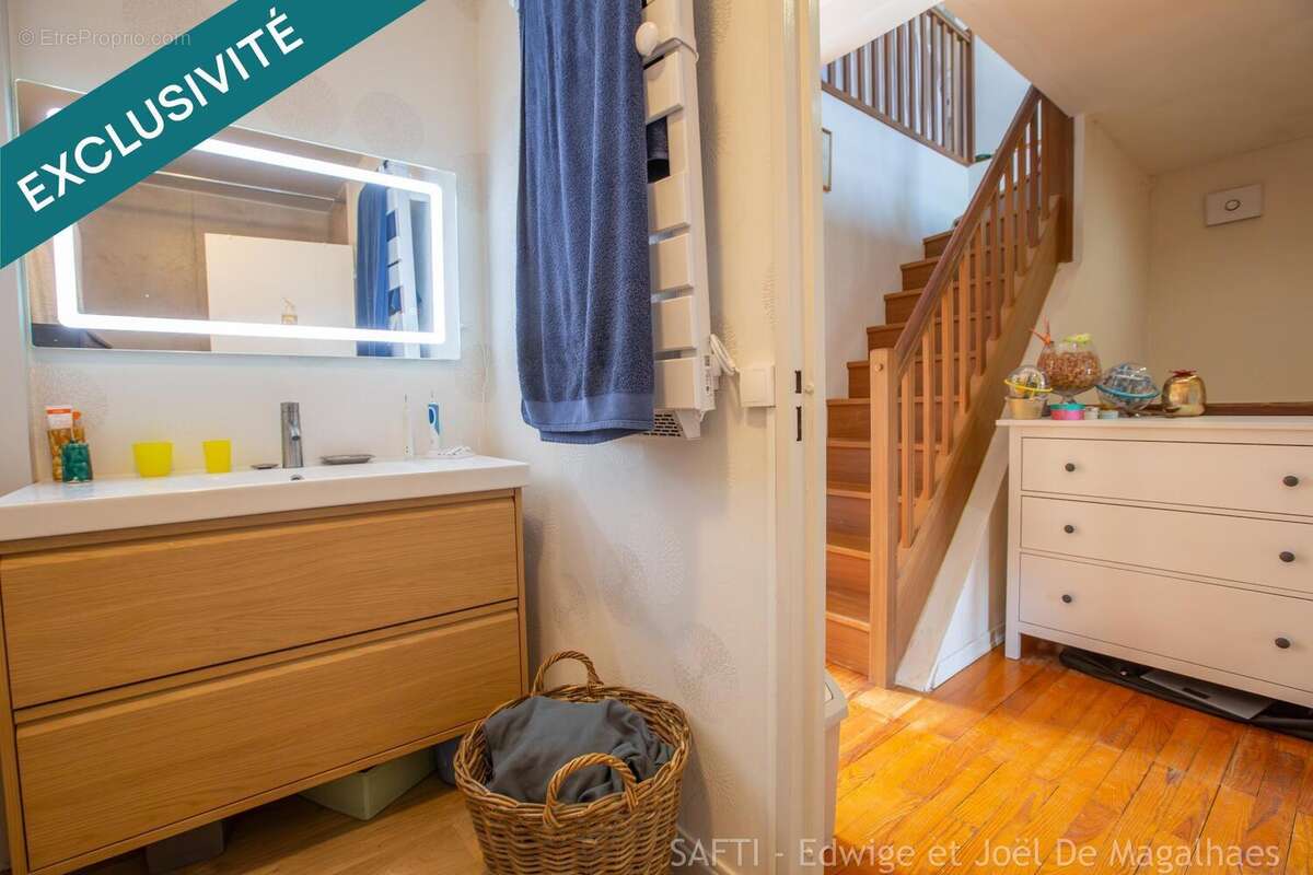 Photo 7 - Maison à LE MESNIL-SAINT-DENIS