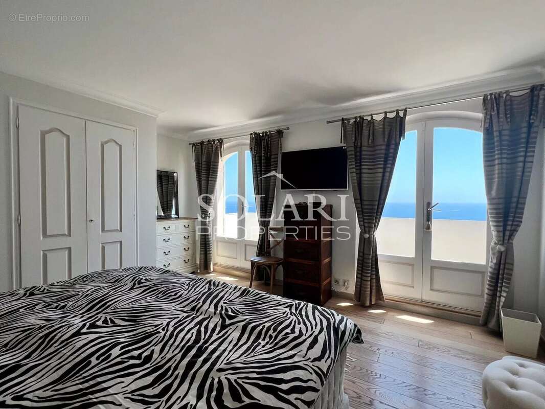 Maison à THEOULE-SUR-MER