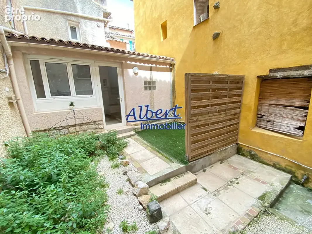 Photo Appartement à Ollioules au prix de 108 000€