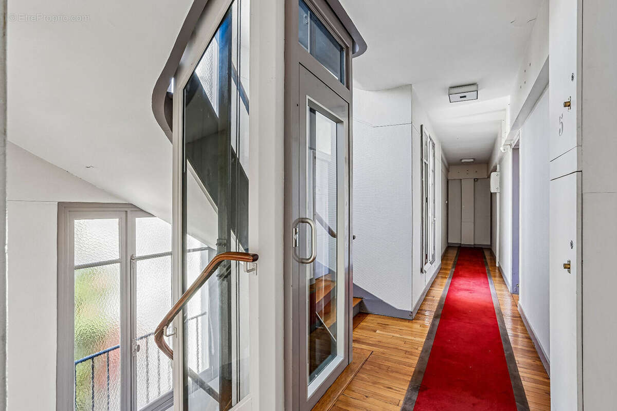 Appartement à PARIS-20E