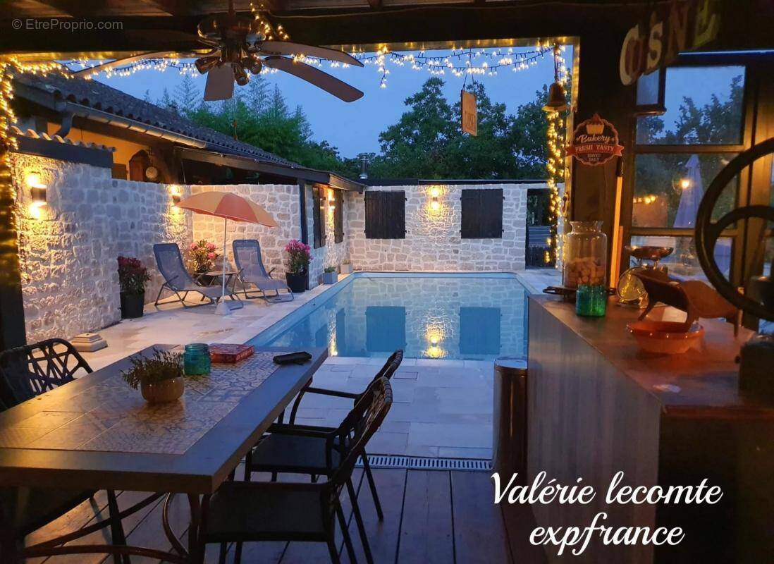 Maison à MONTFERMIER