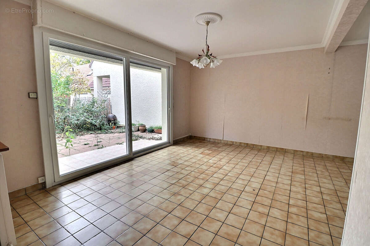 Maison à RAMBOUILLET