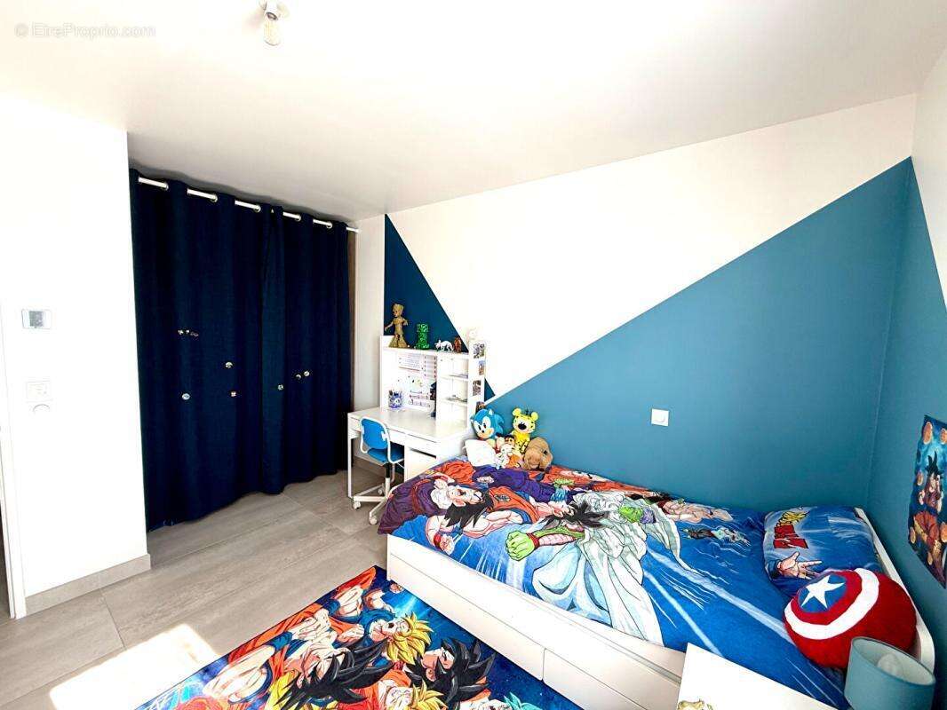 Maison à SAINT-CHAMAS