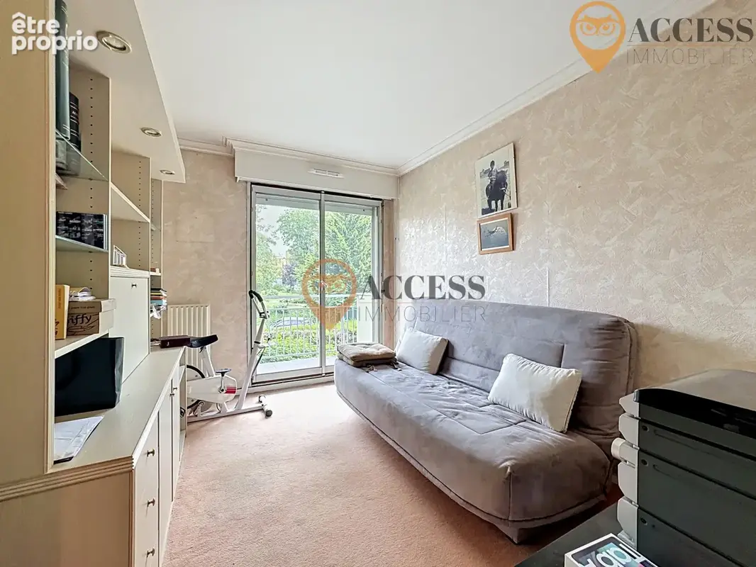 MARGENCY - Appartement avec cave, balcon et parking - photo 7