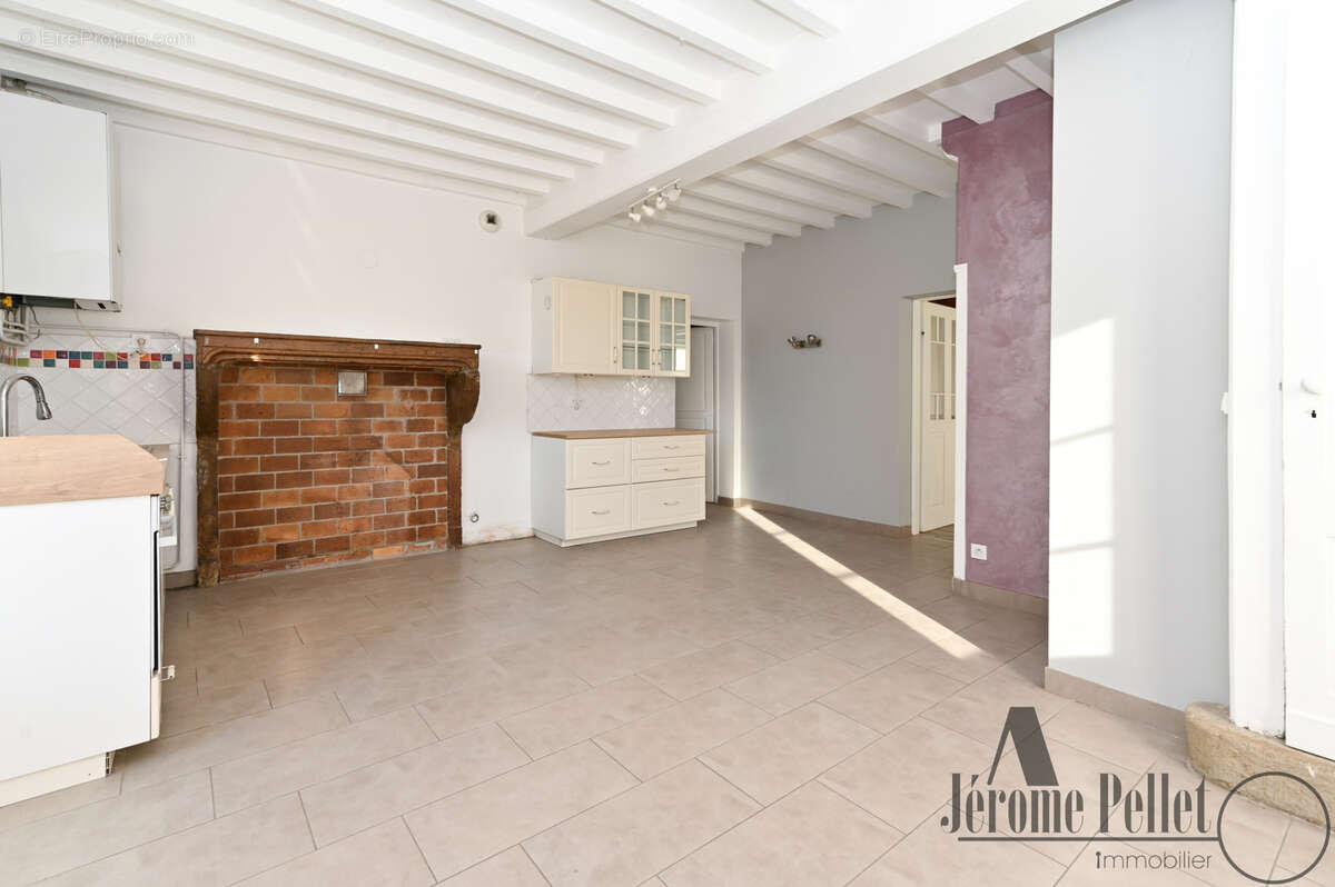 Maison à TERNAY