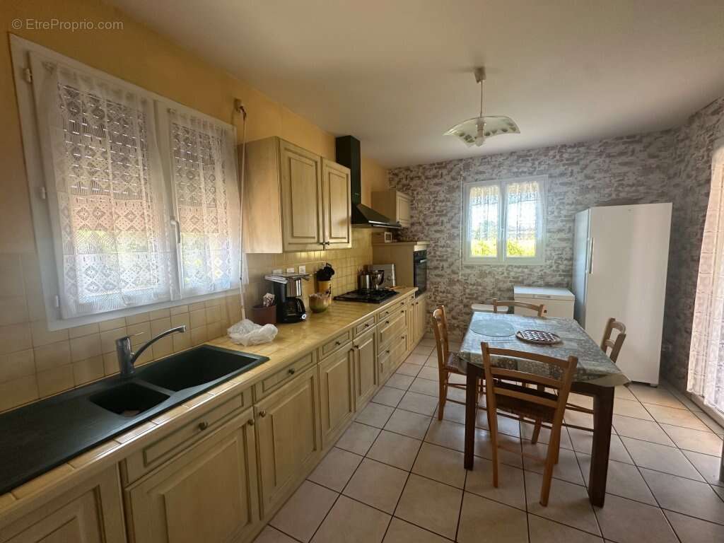 Appartement à PARAY-LE-MONIAL