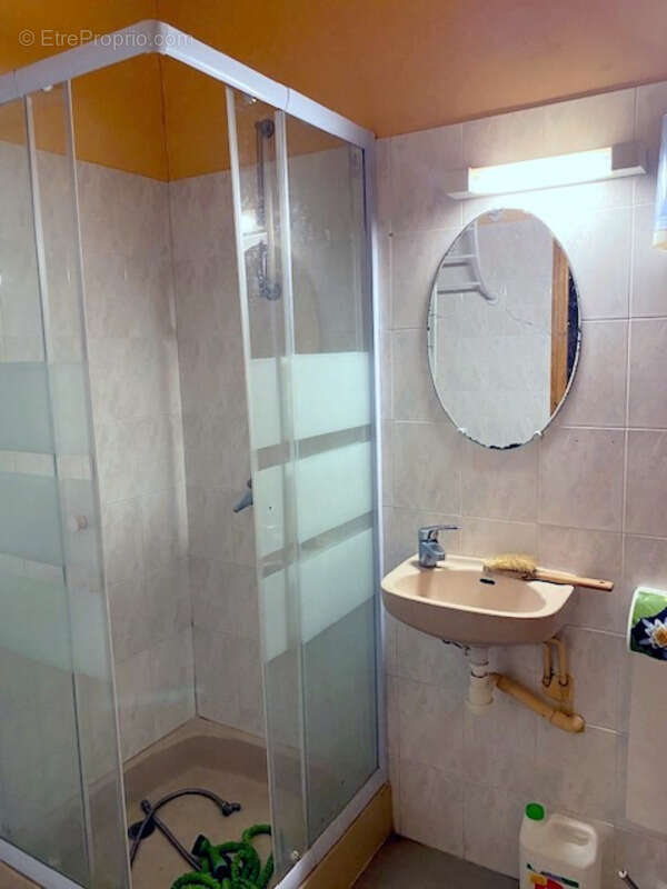 Appartement à VILLENEUVE-L'ARCHEVEQUE