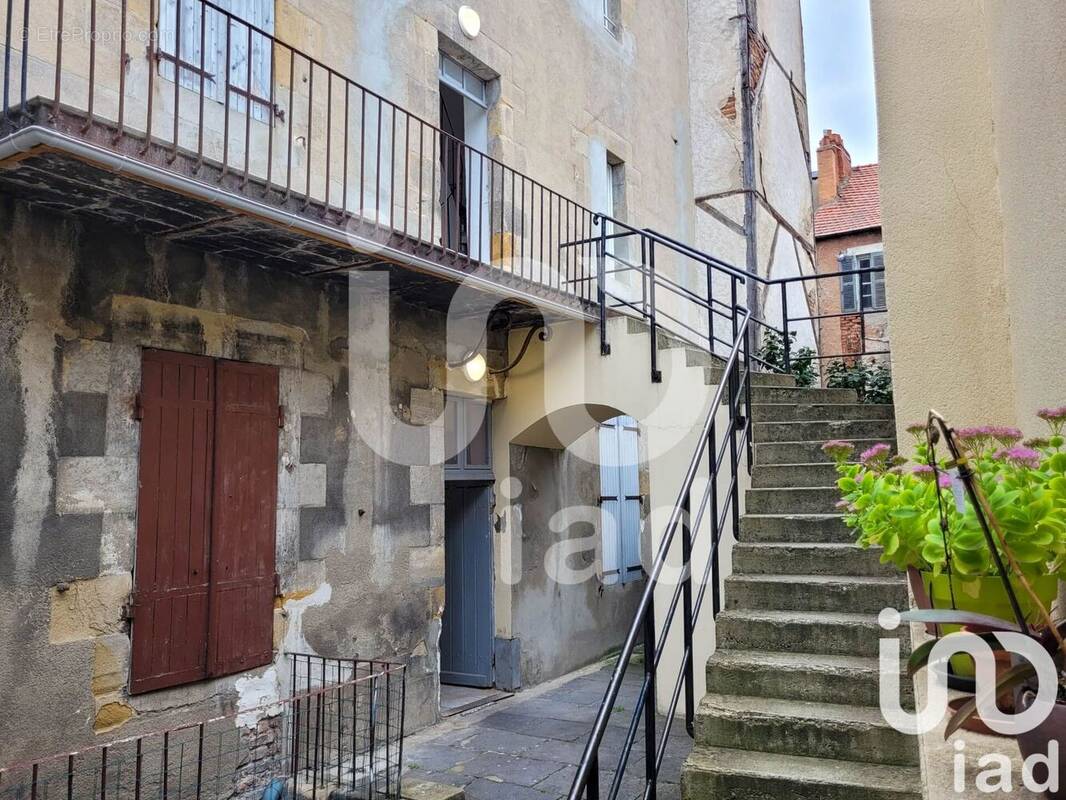 Photo 1 - Appartement à MONTLUCON