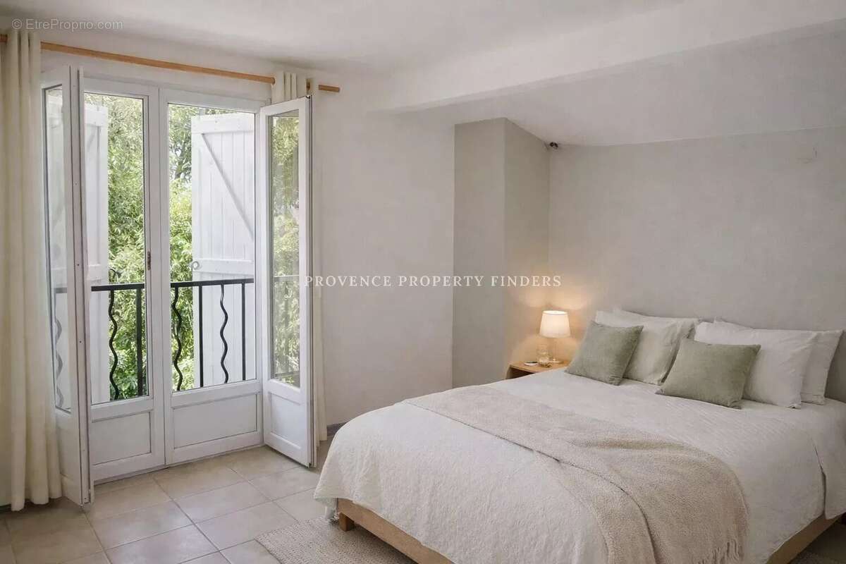 Maison à LORGUES