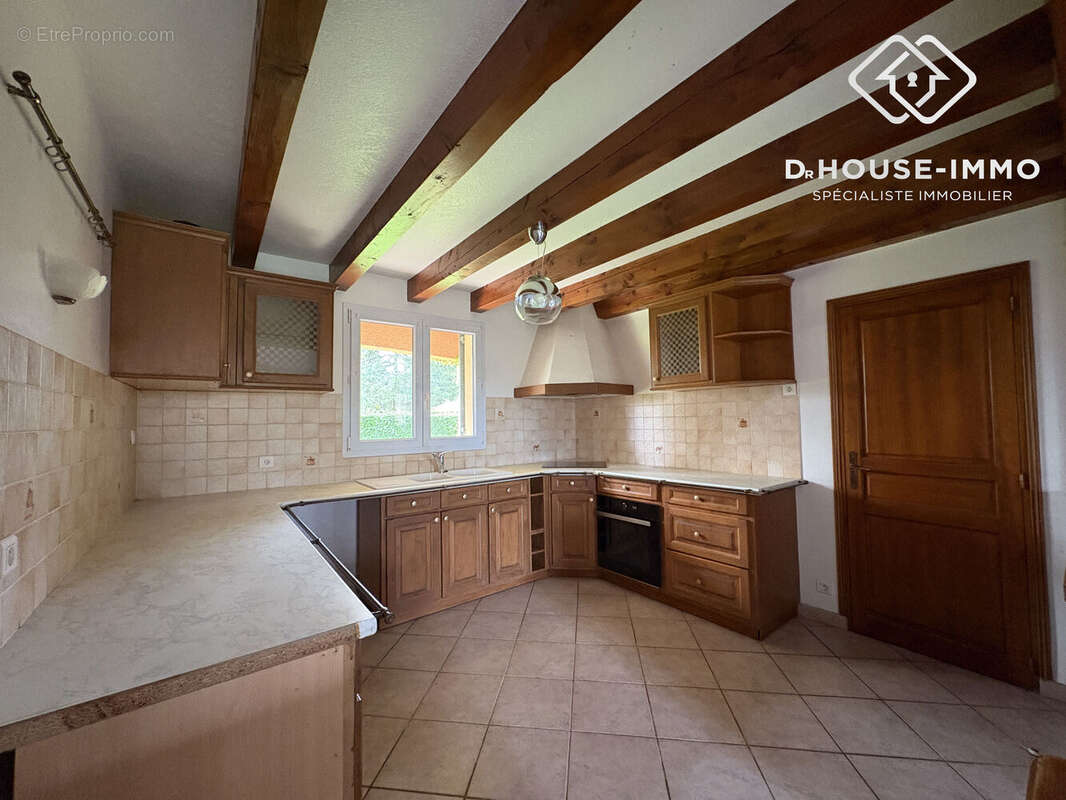 Maison à SAINT-ESTEPHE