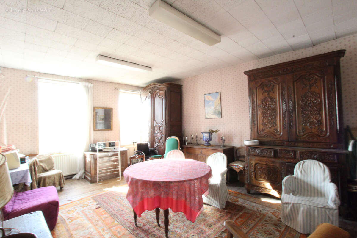 Maison à LA CHARITE-SUR-LOIRE