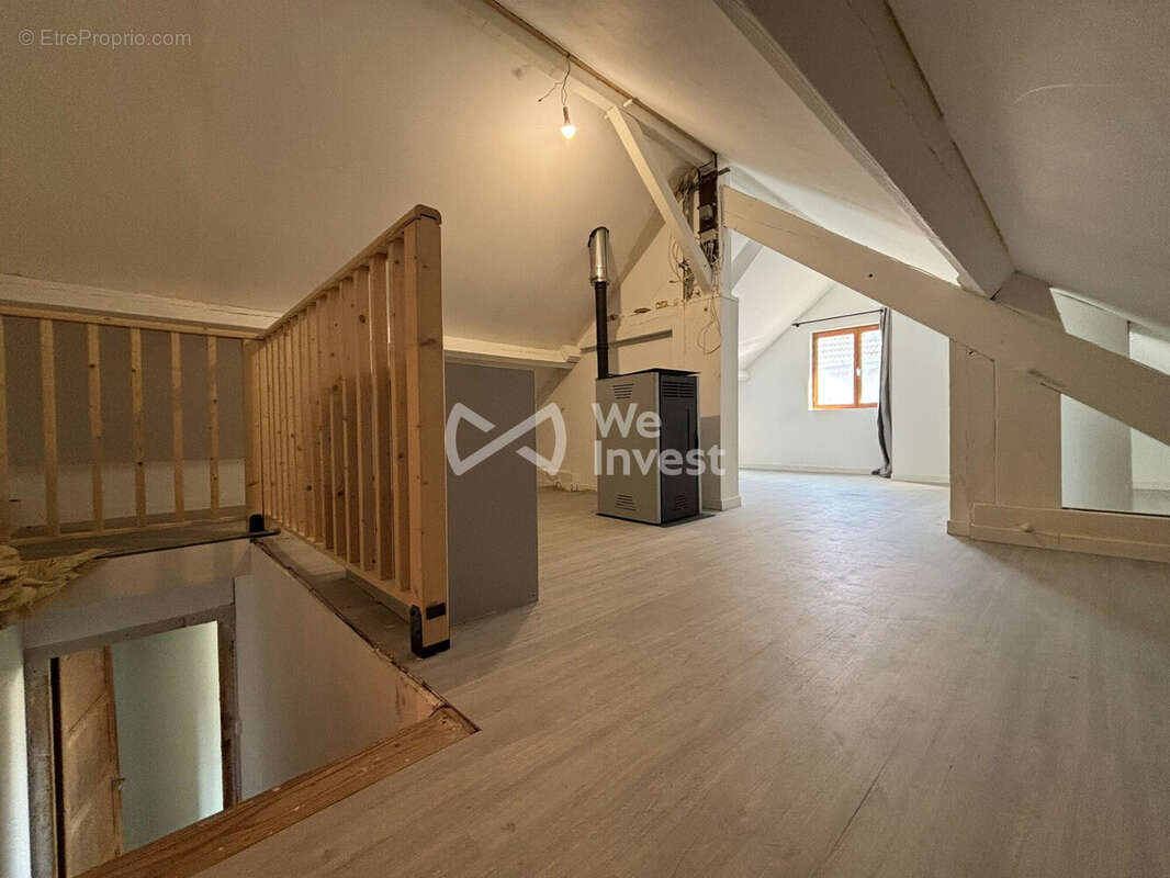 Maison 70 m² à Carignan  - photo 2