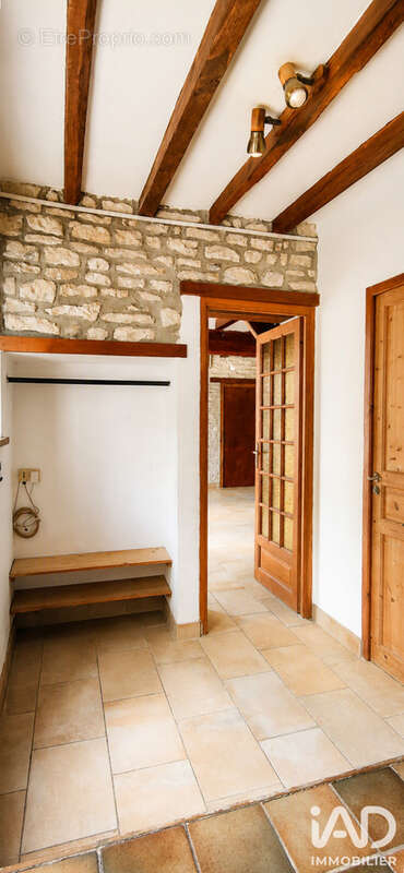 Maison 140 m² à Poilly-Sur-Tholon  - photo 6