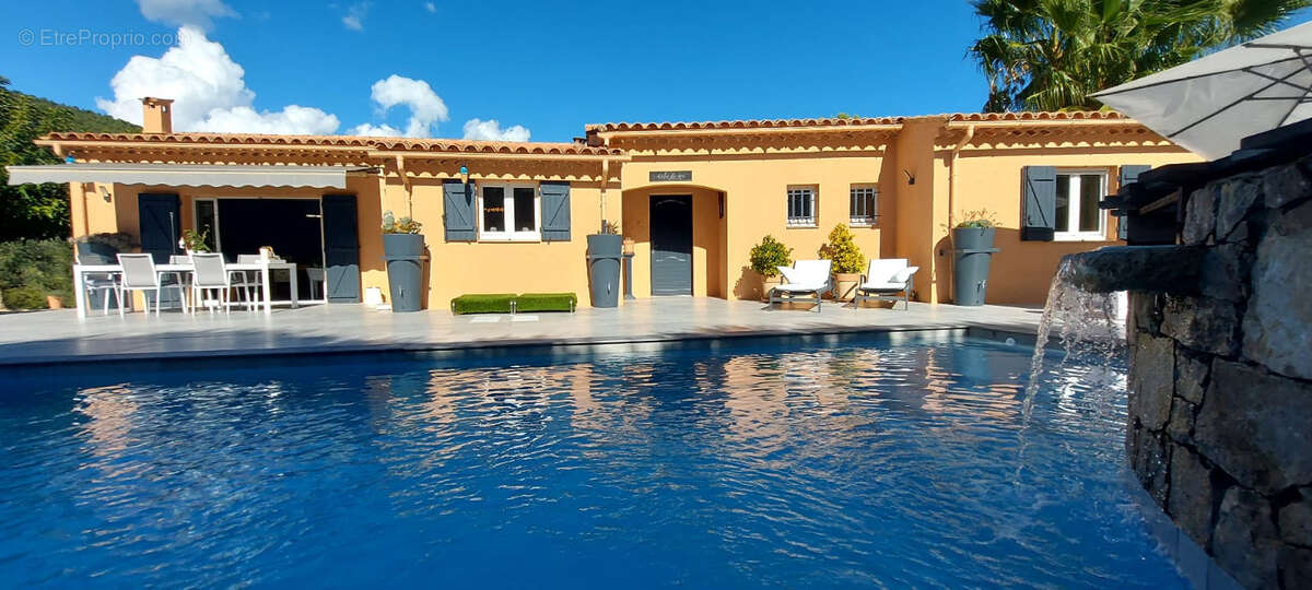 Maison à FIGANIERES