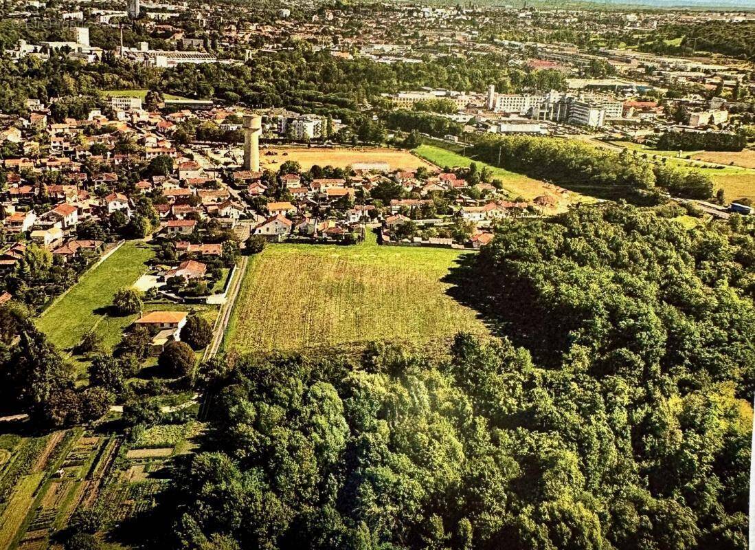 Terrain à ANGOULEME