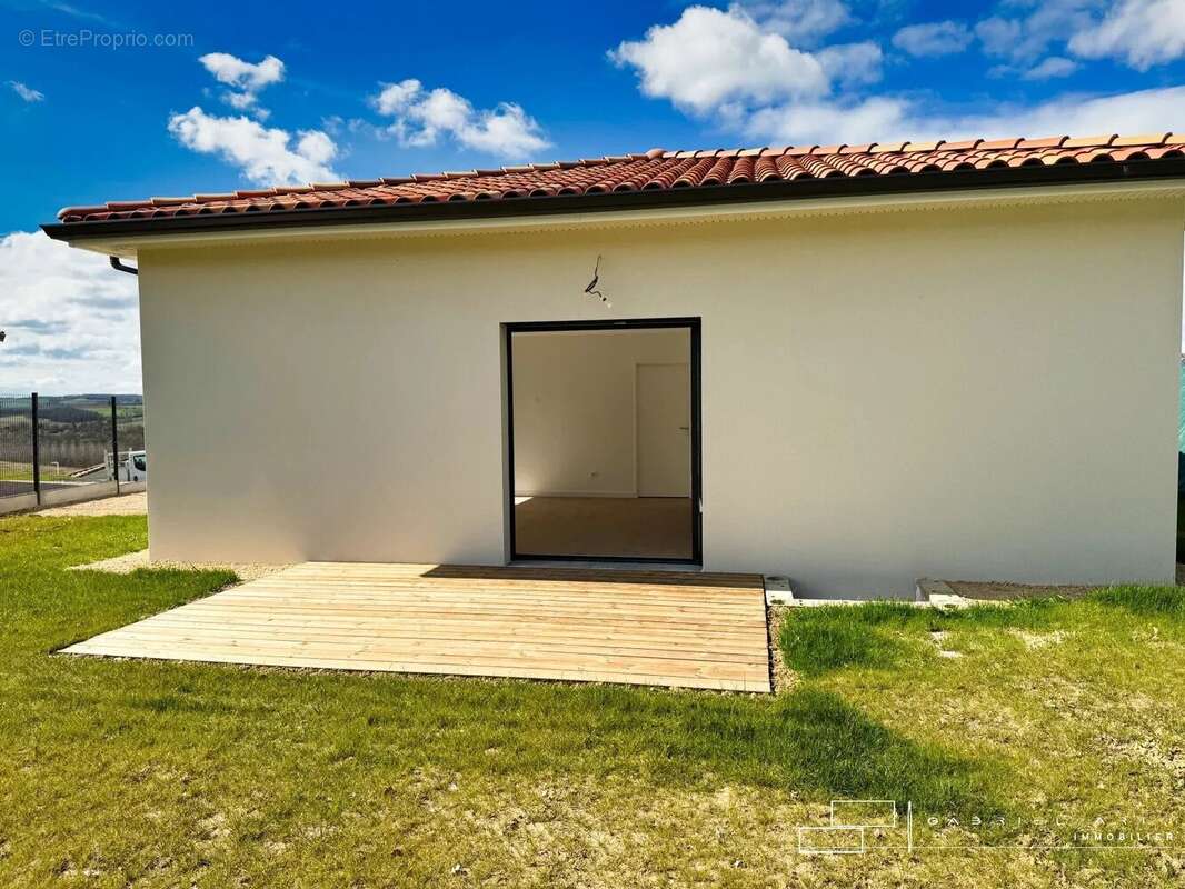 Maison 96 m² à Preignan  - photo 7
