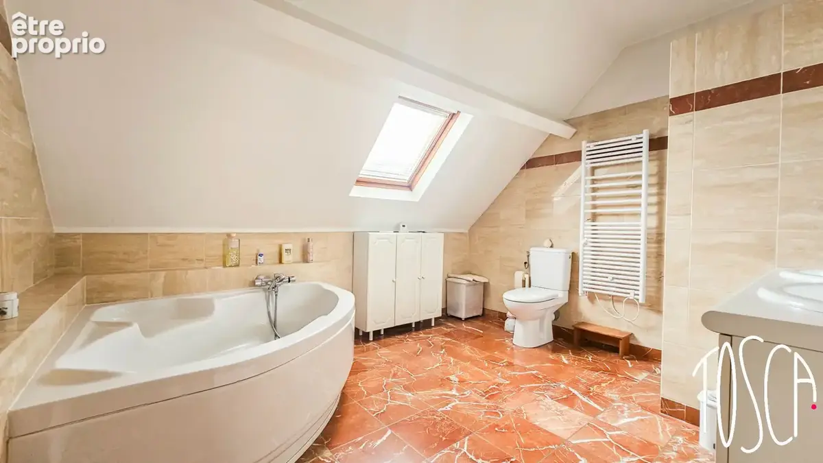 Thiais - centre ville - maison 6 pieces  - 4 chambres - garage - sous-sol total - photo 7