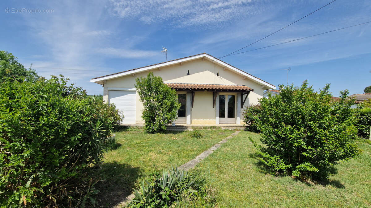 Maison à SAINT-MACAIRE