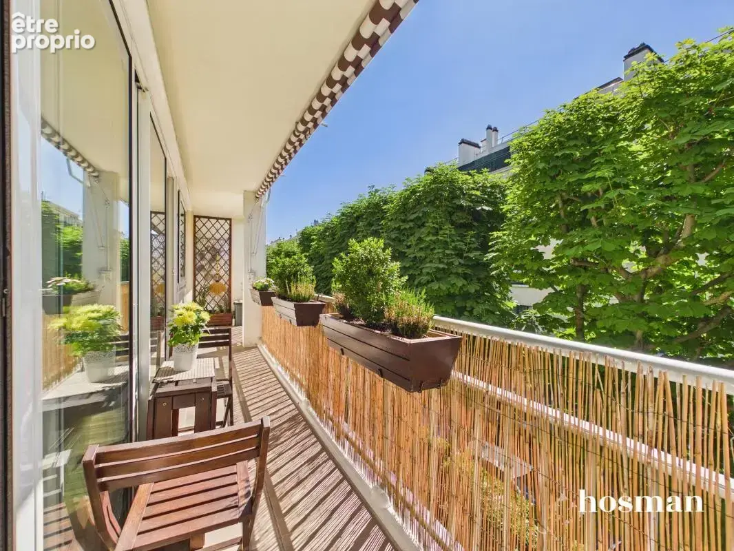 Appartement à COURBEVOIE
