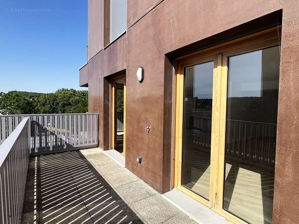 Appartement 86 m² à Saint-Cyr-L'ecole  - photo 5