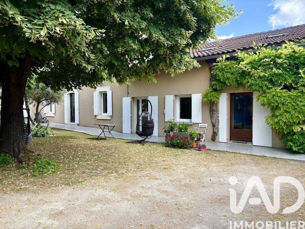Photo 1 - Maison à TRIAC-LAUTRAIT