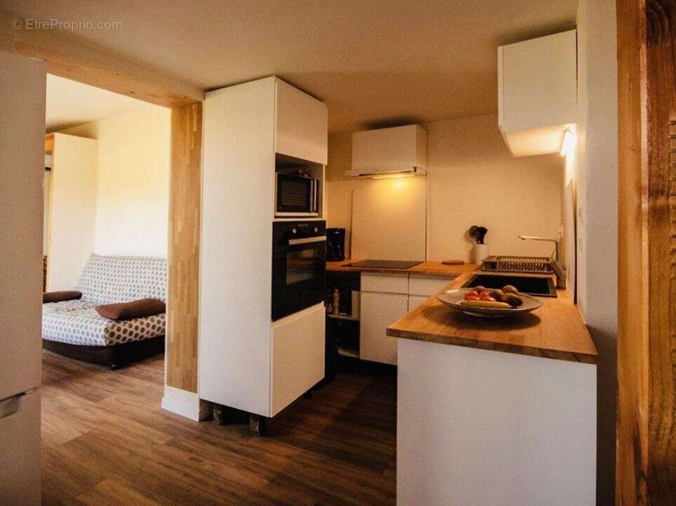 Maison à VIC-LA-GARDIOLE