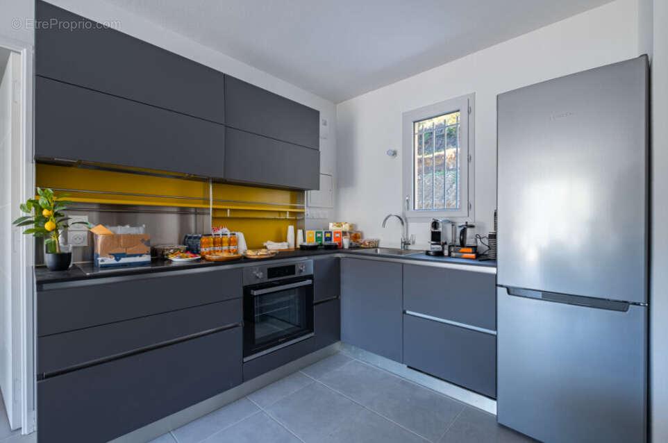 Appartement à GILETTE