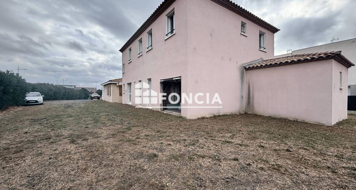 Maison à VILLENEUVE-LES-BEZIERS