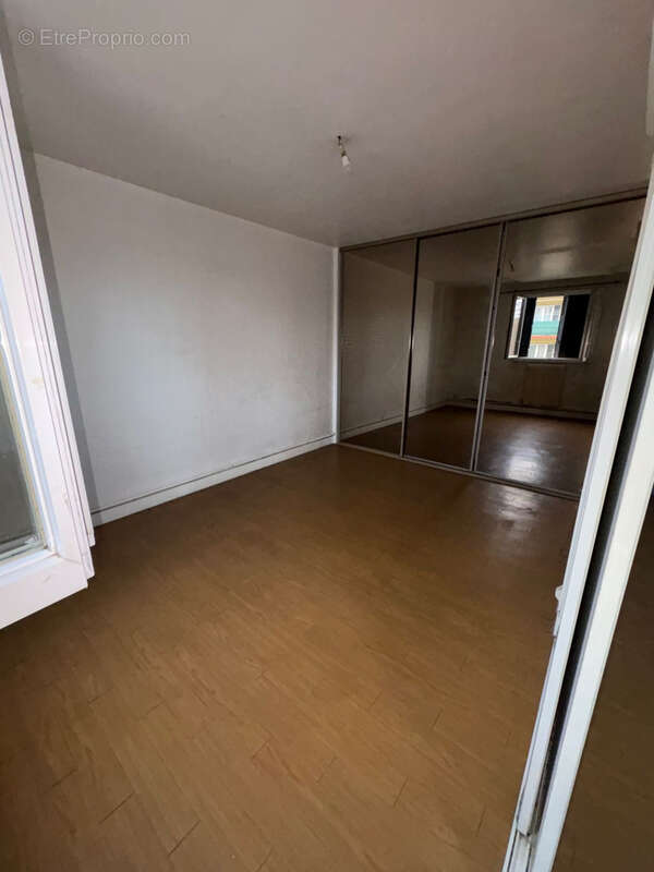 Appartement à LE PLESSIS-TREVISE