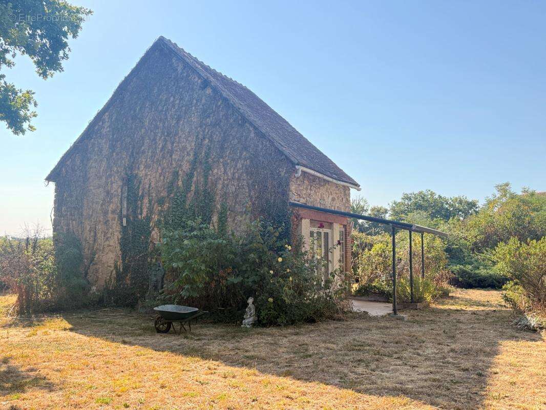 Propriété de caractère 284m² habitable, 5 chambres, annexe + grange sur terrain de 6885m² 197 000 € - photo 61