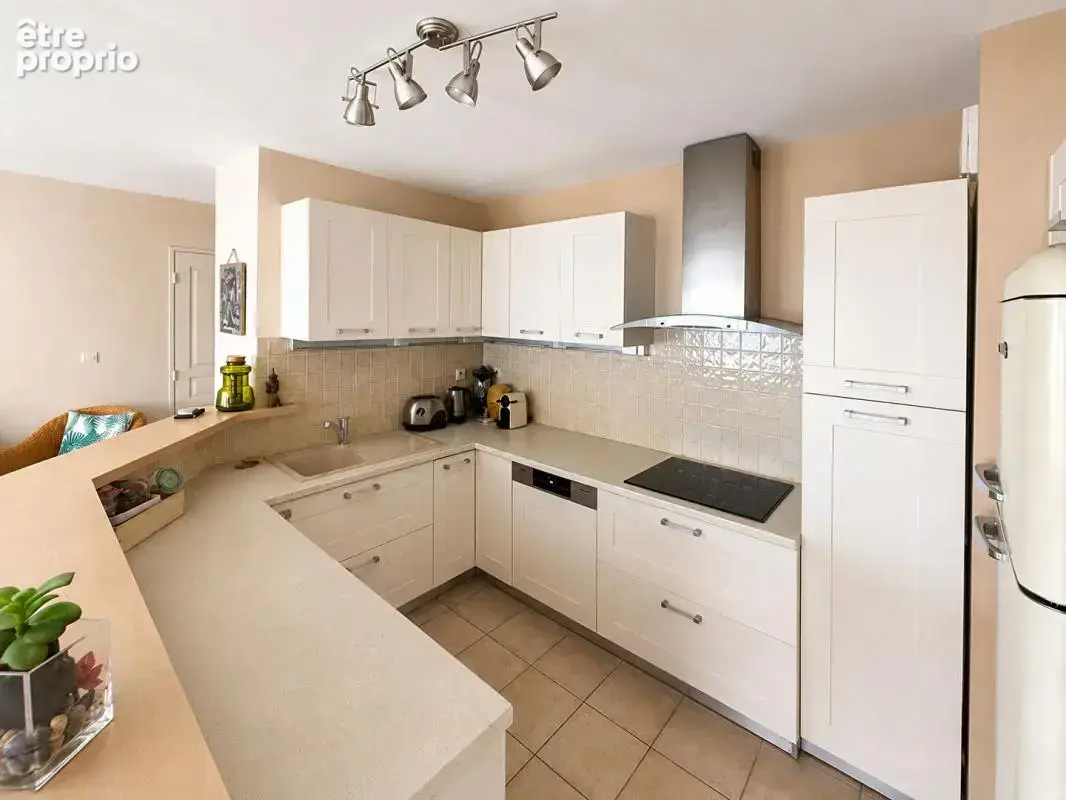 Appartement Hyères 4 pièce(s) 95 m2 - photo 4