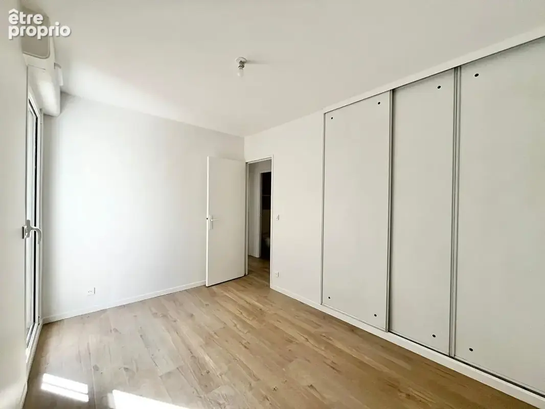 Vanves Centre Saint-Rémy - Appartement 3 pièces complètement rénové - DPE D - photo 6