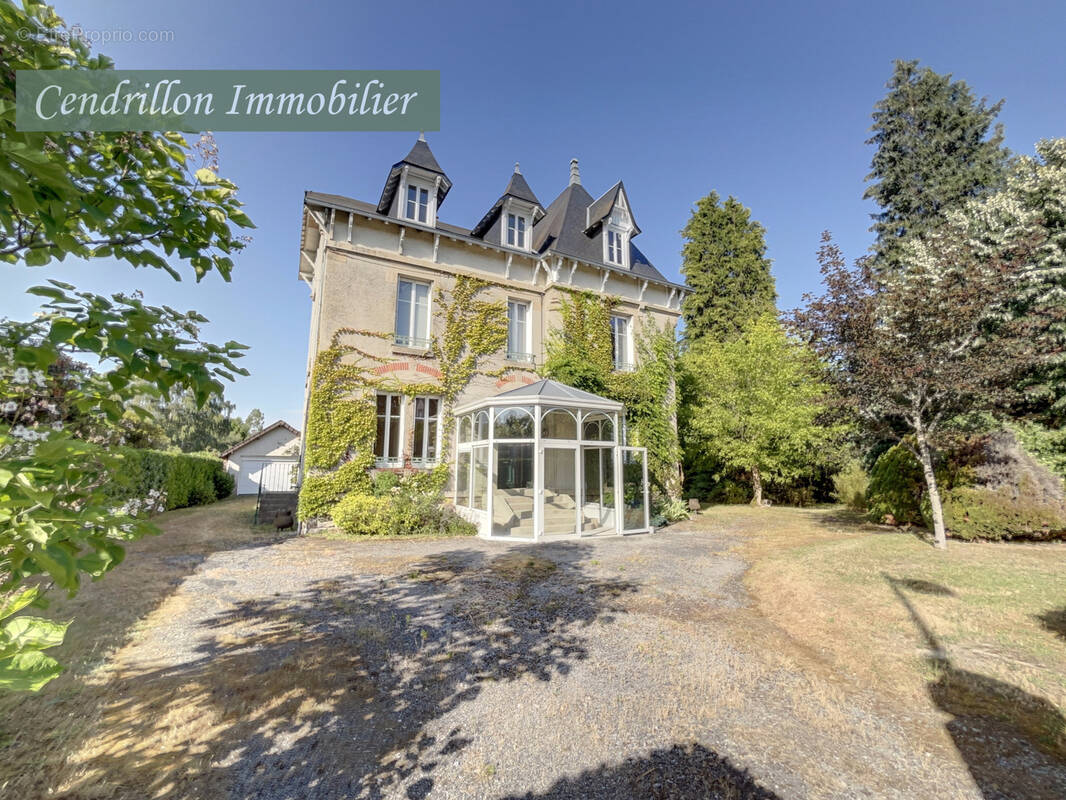 Maison à BOURGANEUF