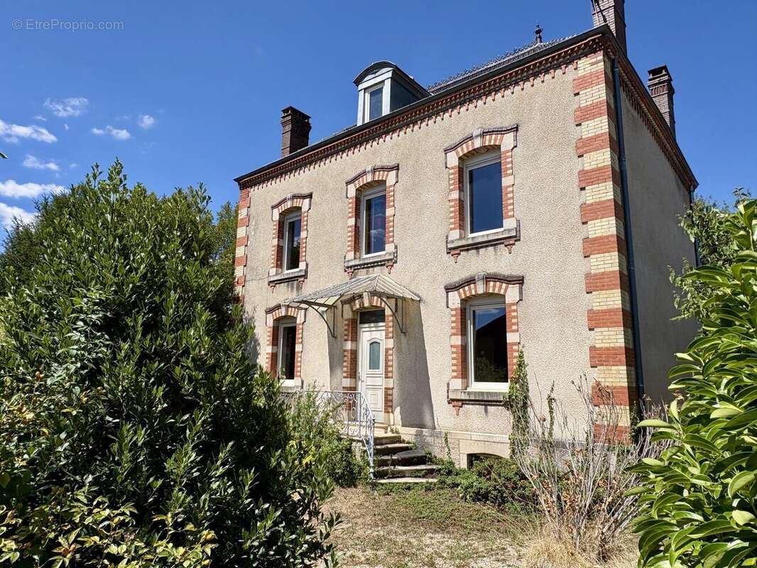 Maison 148 m² à Ratenelle  - photo 2