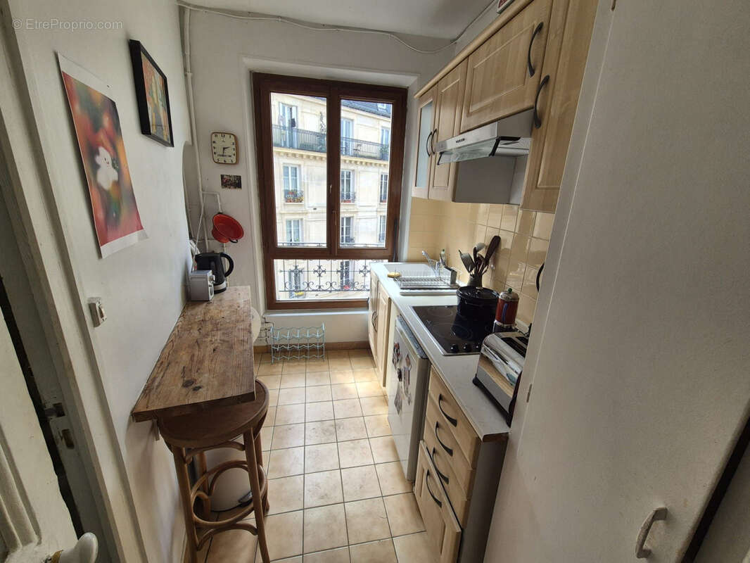 Appartement à PARIS-18E