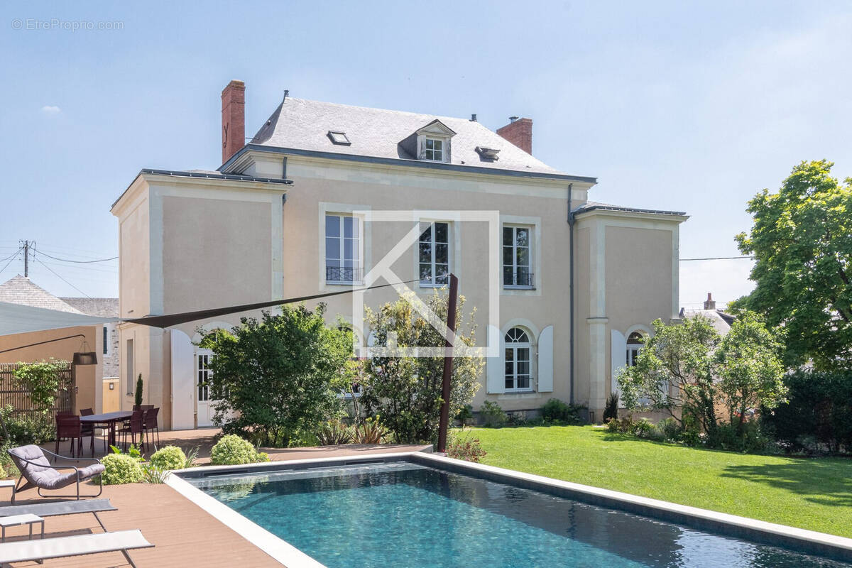 Maison à LOIGNE-SUR-MAYENNE