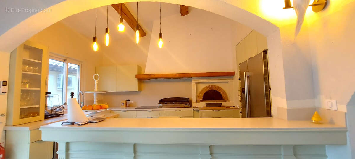 Maison à MEOUNES-LES-MONTRIEUX