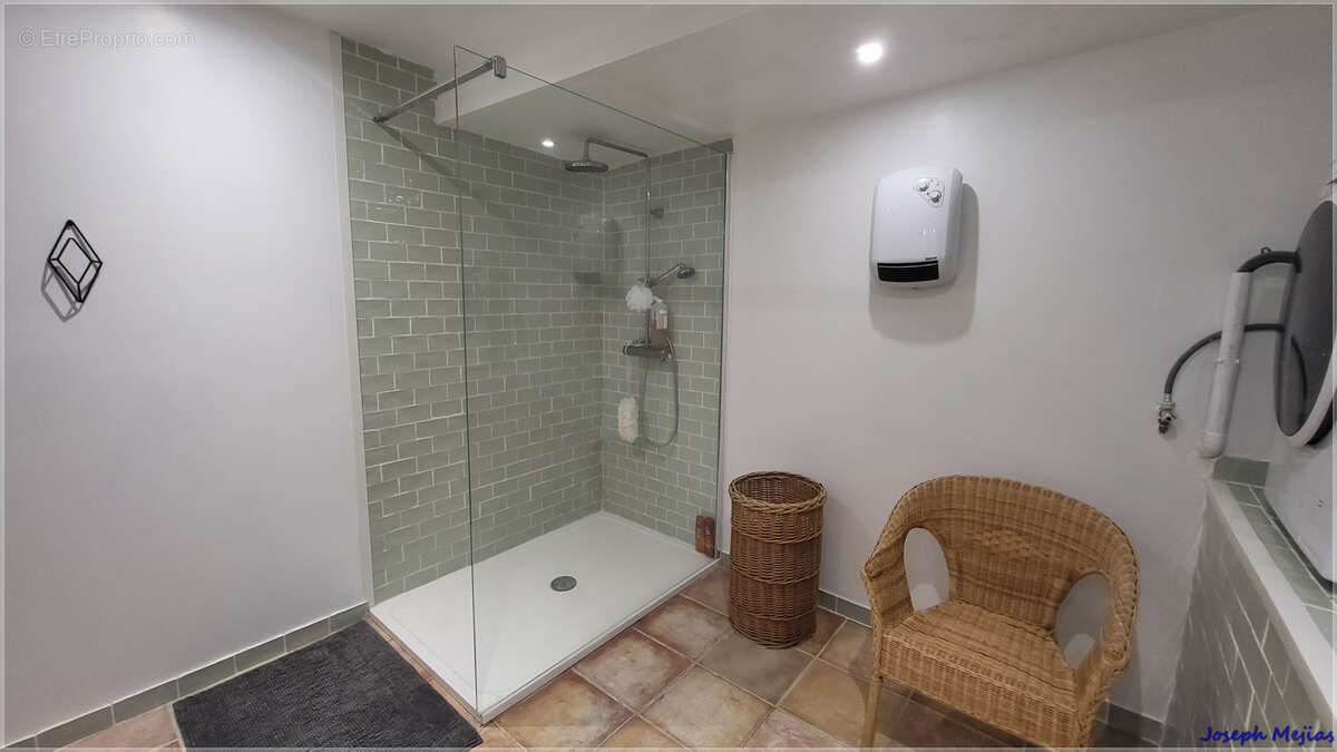 Propriete pierre renovee 332 m2   vue panoramique   gite   1,2 ha - photo 18