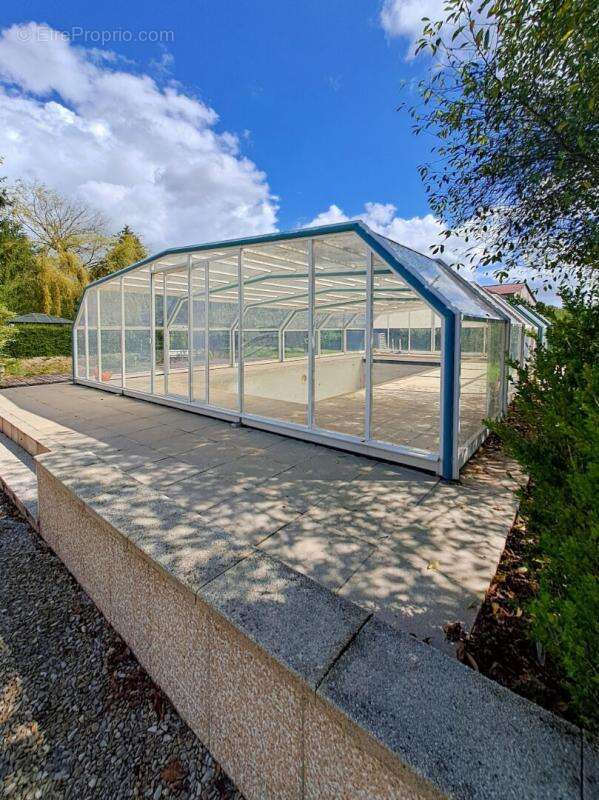 Maison à SAINT-JEAN-SUR-MOIVRE