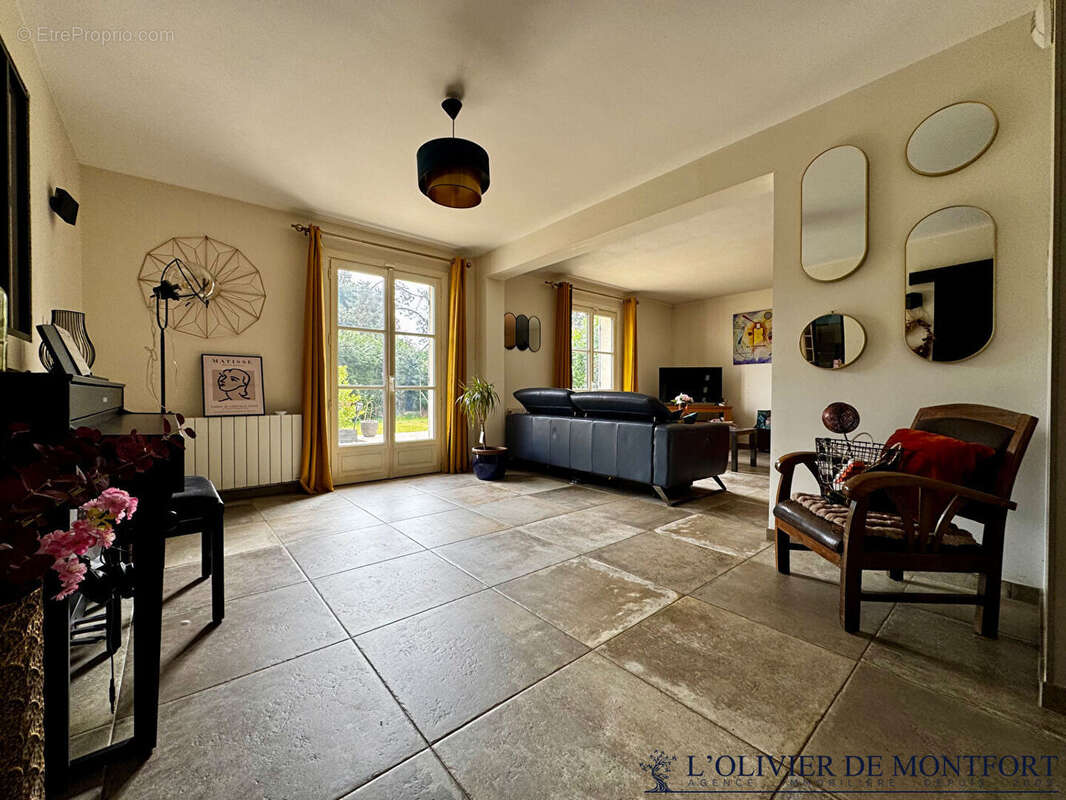 Maison à MONTFORT-L'AMAURY