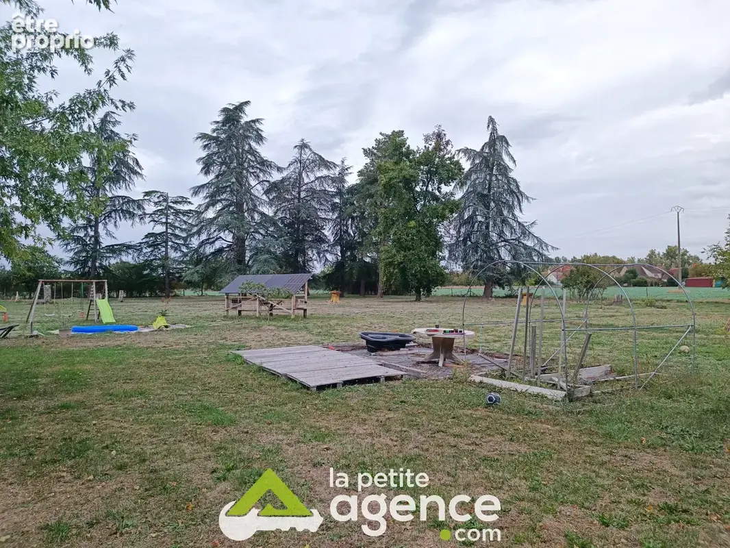 Maison 3 chambres sur près d'un hectare de terrain - photo 7