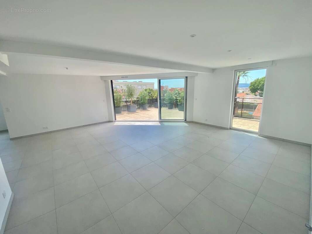 St Laurent du Var   Quartier Tzanck - photo 2