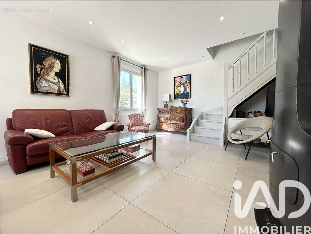 Photo 4 - Maison à LAVERUNE