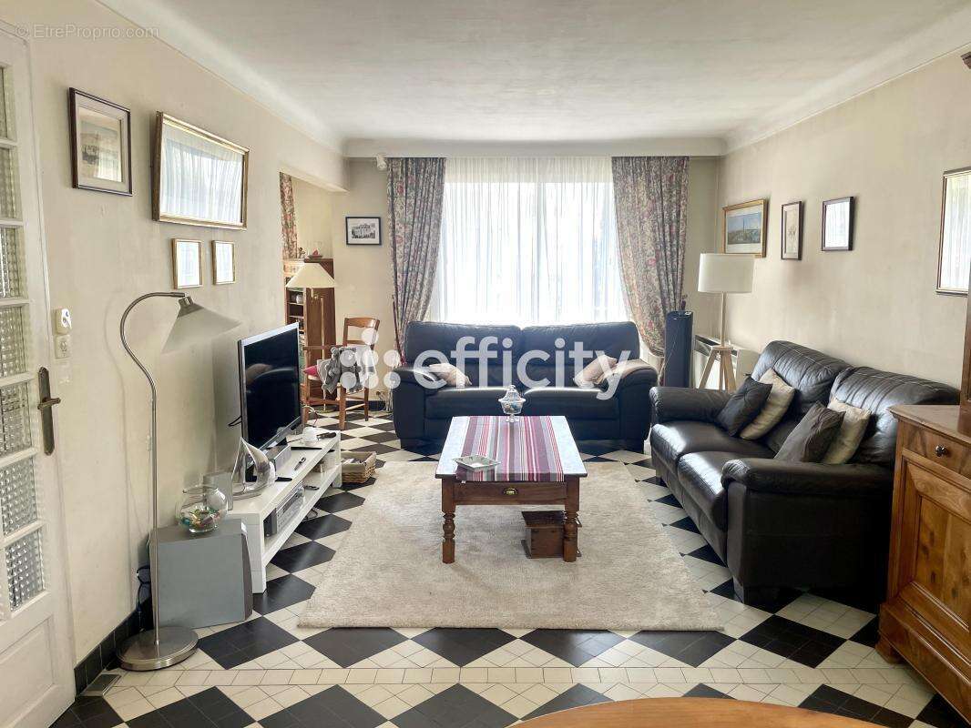 Maison à LA MONTAGNE